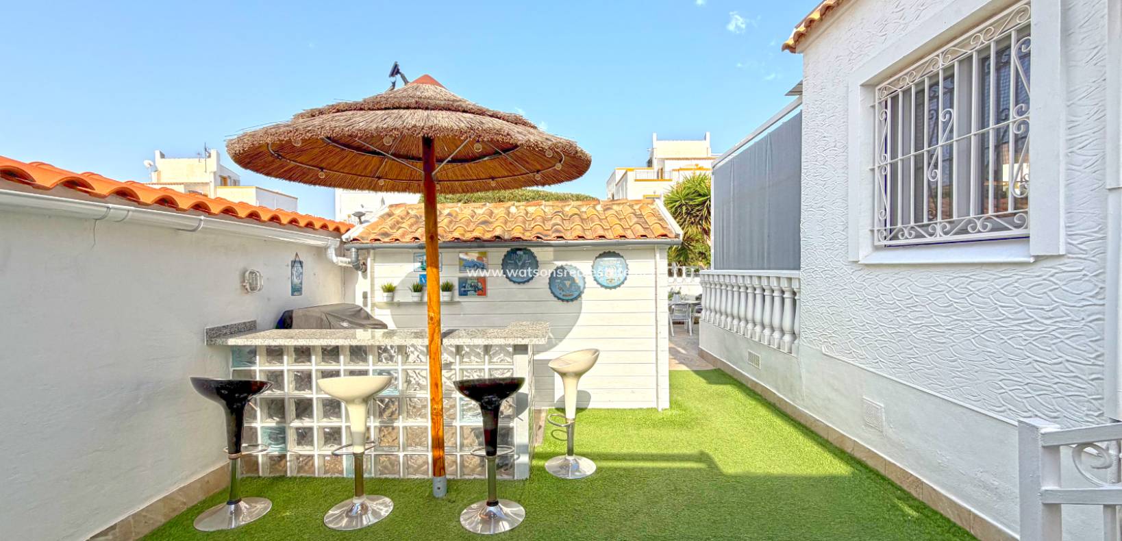 Resale - Quad - Urb. La Marina