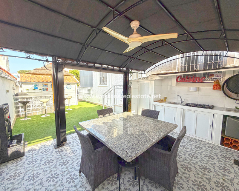 Resale - Quad - Urb. La Marina