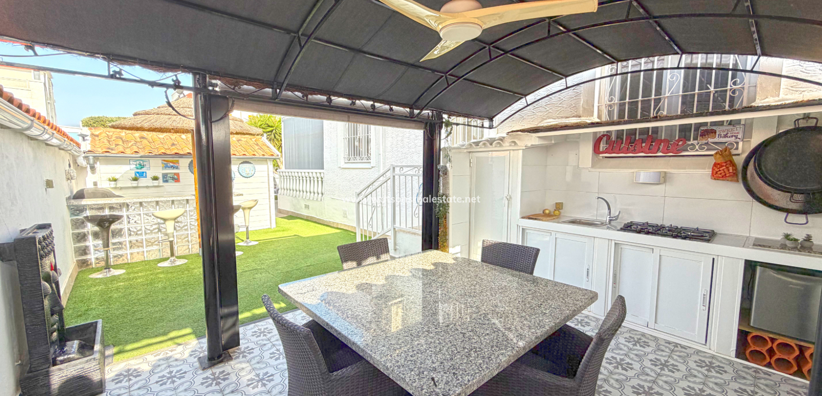 Resale - Quad - Urb. La Marina
