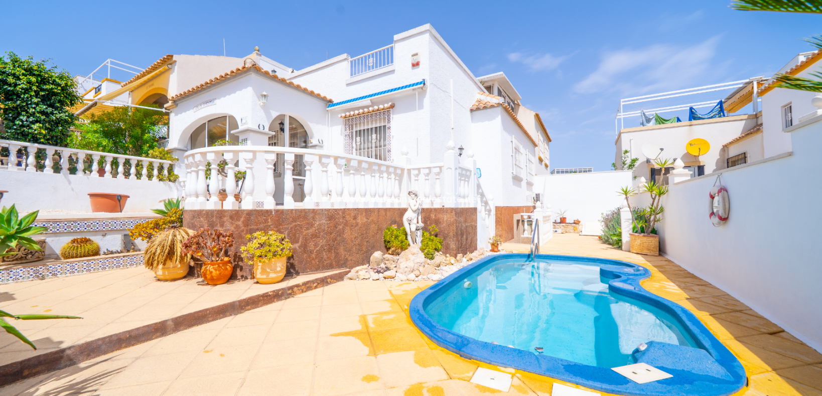 Resale - Quad - Urb. La Marina