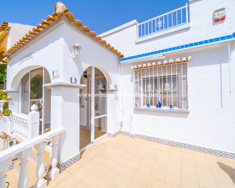 Resale - Quad - Urb. La Marina