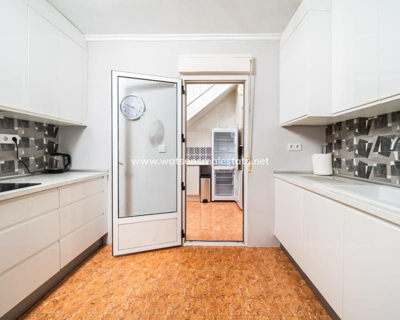 Resale - Quad - Urb. La Marina
