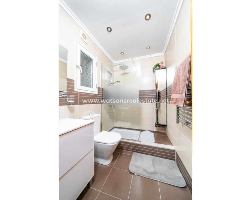 Resale - Quad - Urb. La Marina