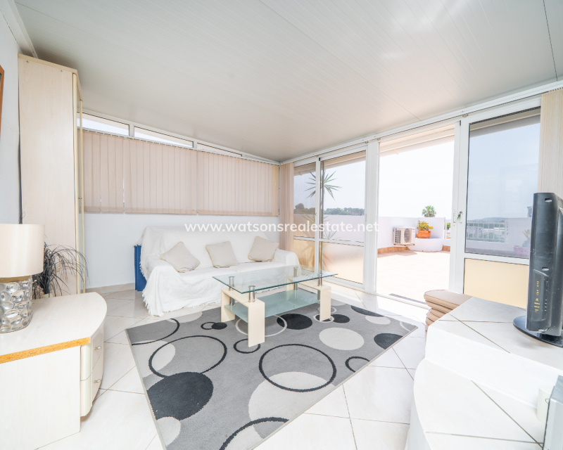 Resale - Quad - Urb. La Marina
