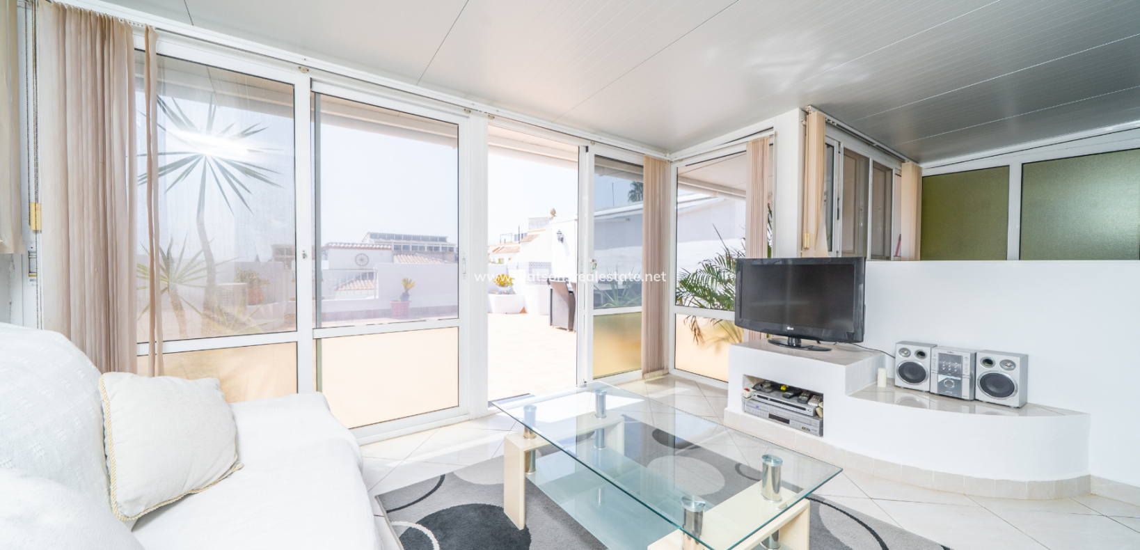 Resale - Quad - Urb. La Marina