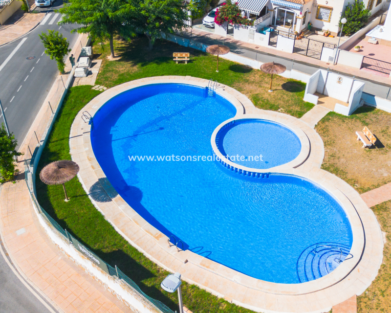 Resale - Quad - Urb. La Marina
