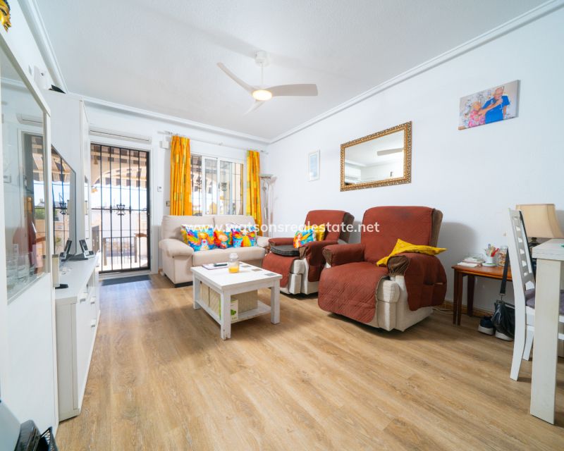 Resale - Quad - Urb. La Marina