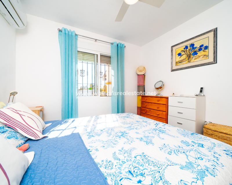 Resale - Quad - Urb. La Marina