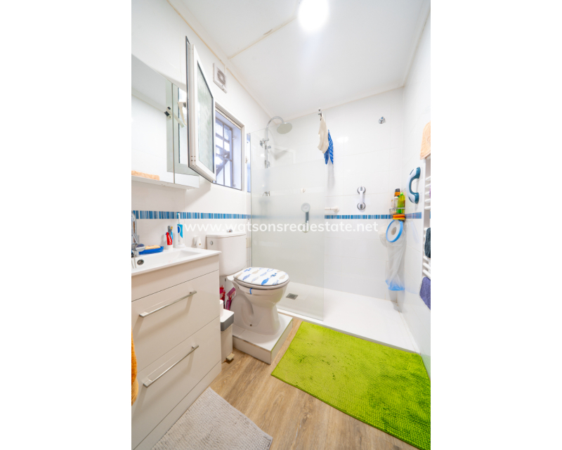 Resale - Quad - Urb. La Marina