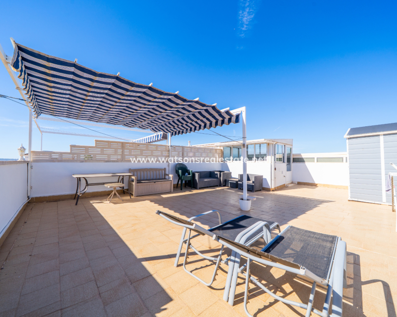 Resale - Quad - Urb. La Marina