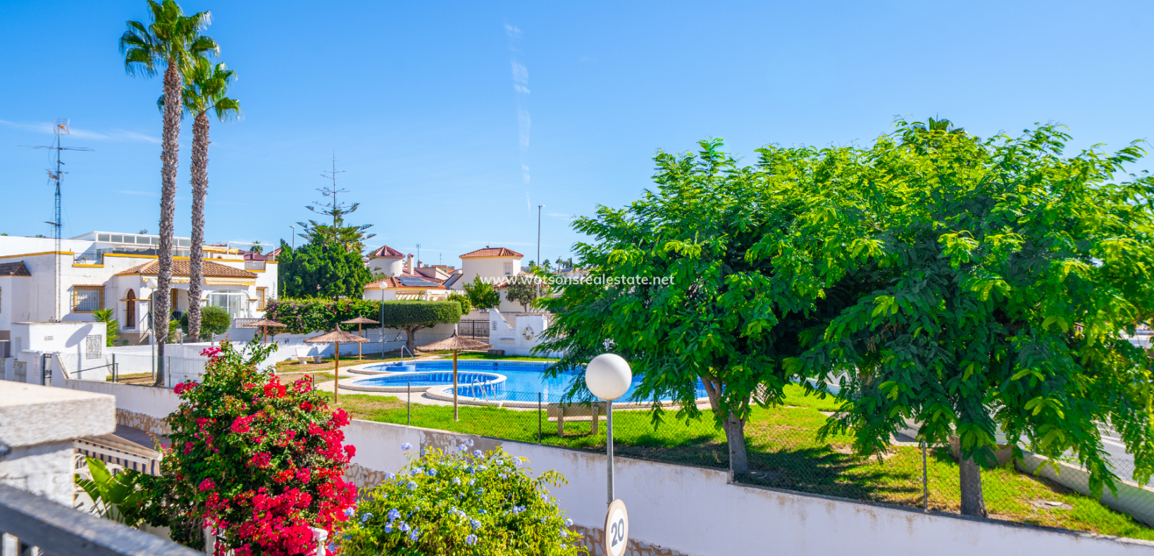 Resale - Quad - Urb. La Marina
