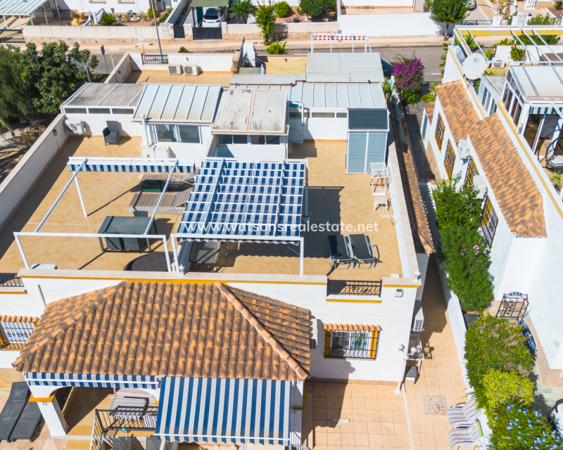 Resale - Quad - Urb. La Marina
