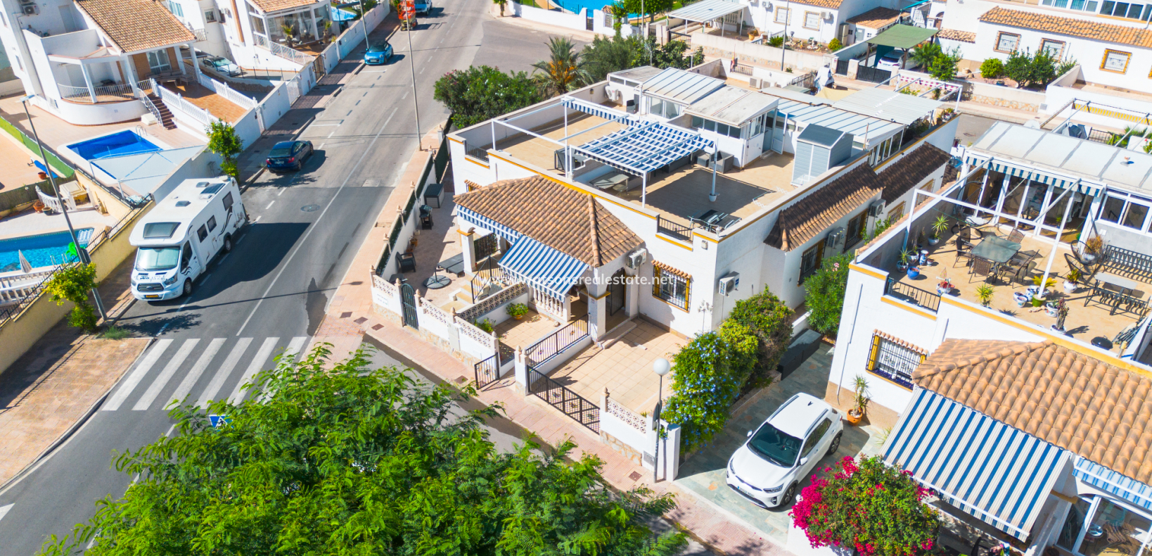 Resale - Quad - Urb. La Marina