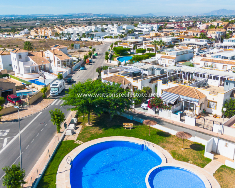 Resale - Quad - Urb. La Marina