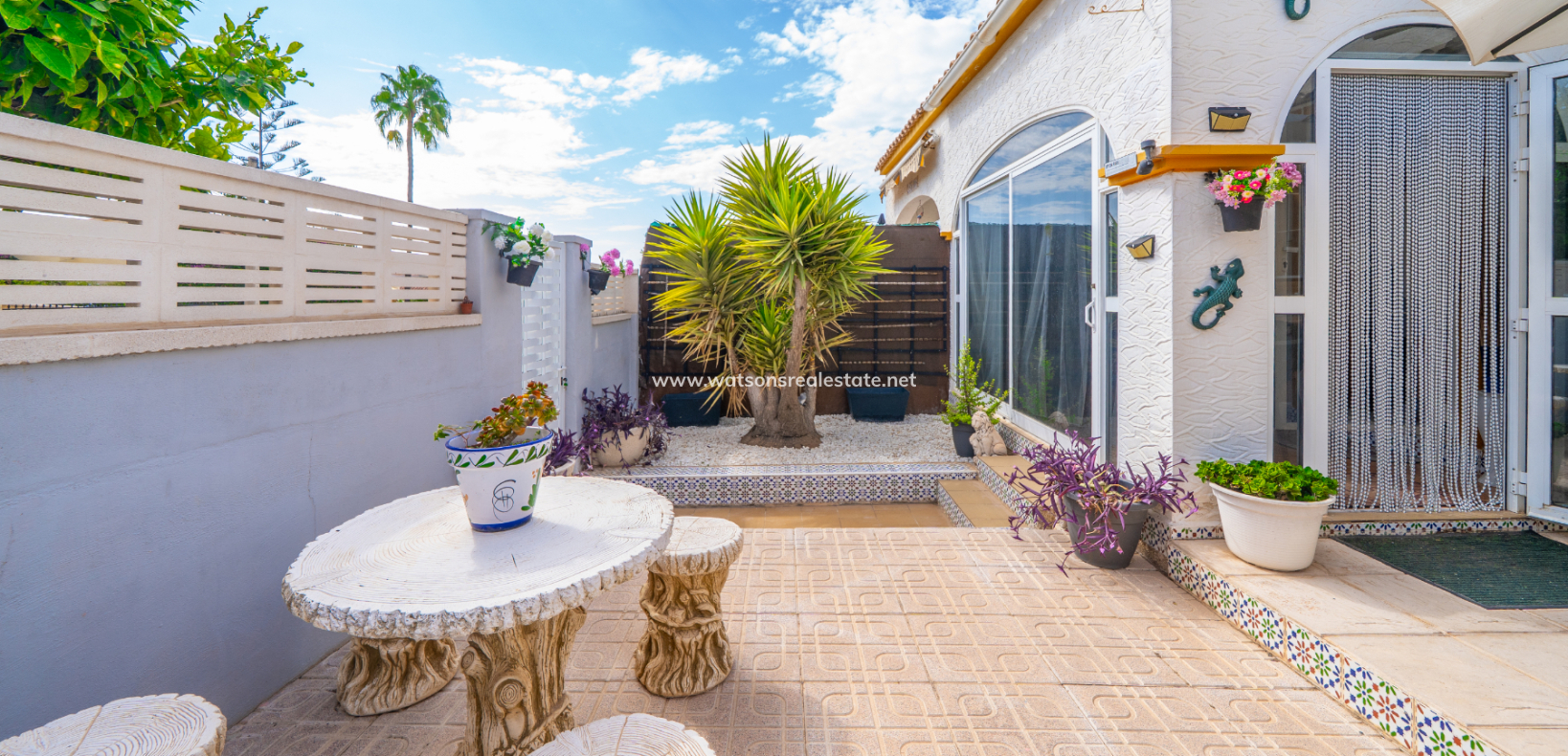 Resale - Quad - Urb. La Marina