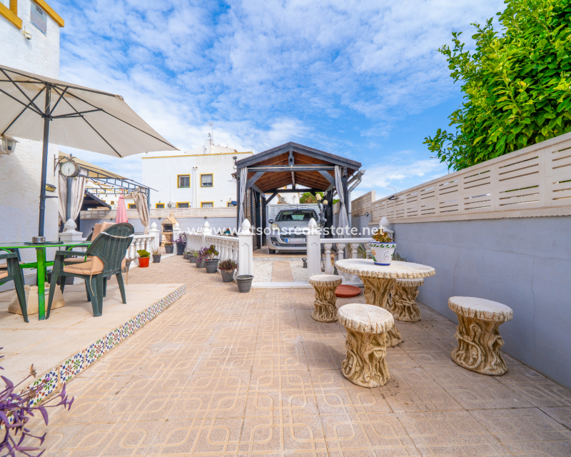 Resale - Quad - Urb. La Marina