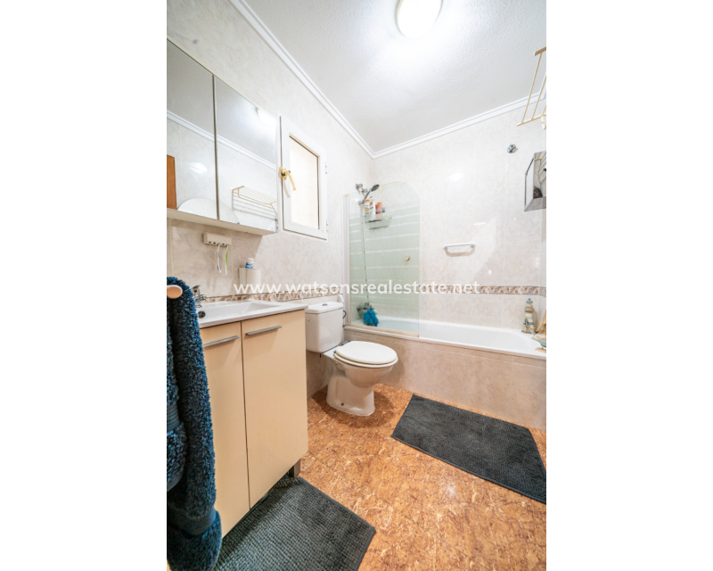 Resale - Quad - Urb. La Marina