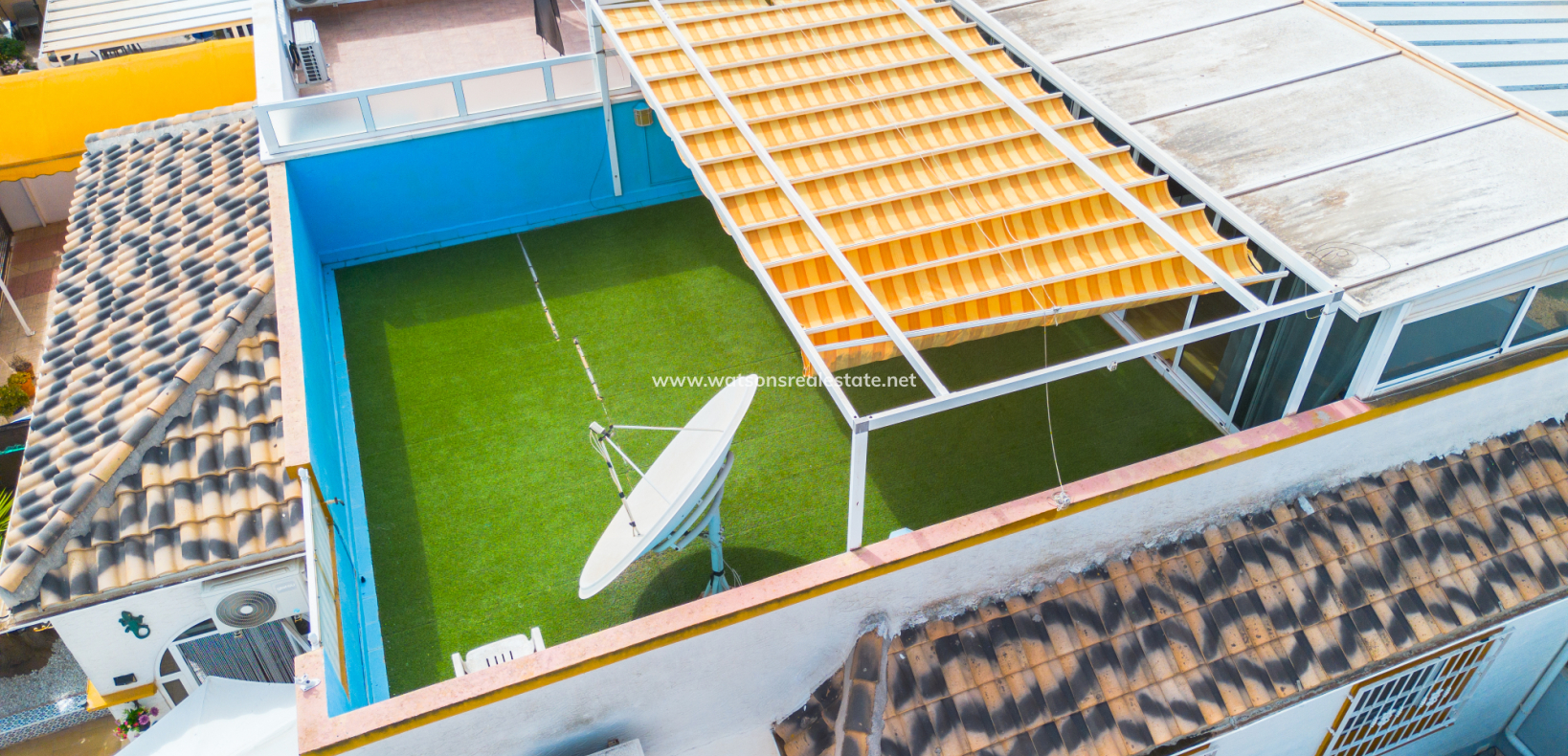Resale - Quad - Urb. La Marina