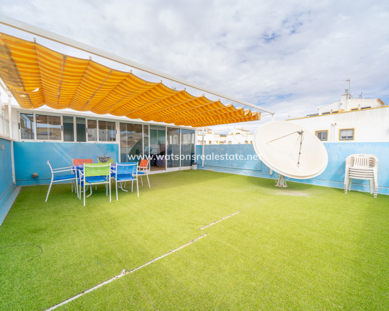 Resale - Quad - Urb. La Marina