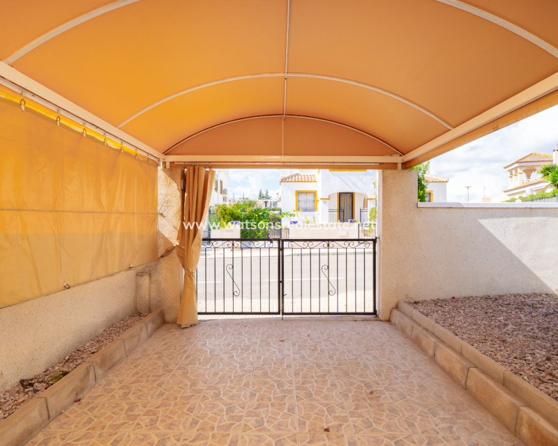 Resale - Quad - Urb. La Marina