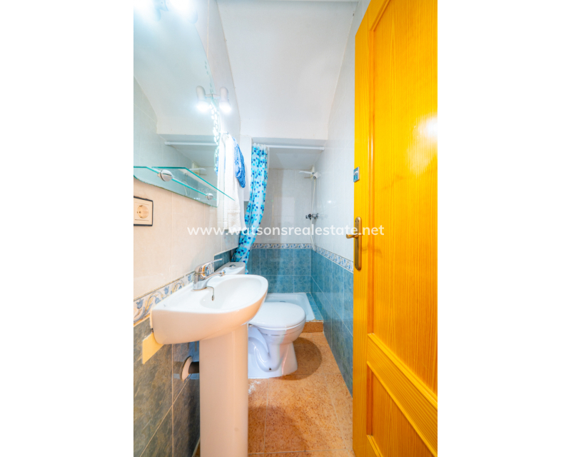Resale - Quad - Urb. La Marina