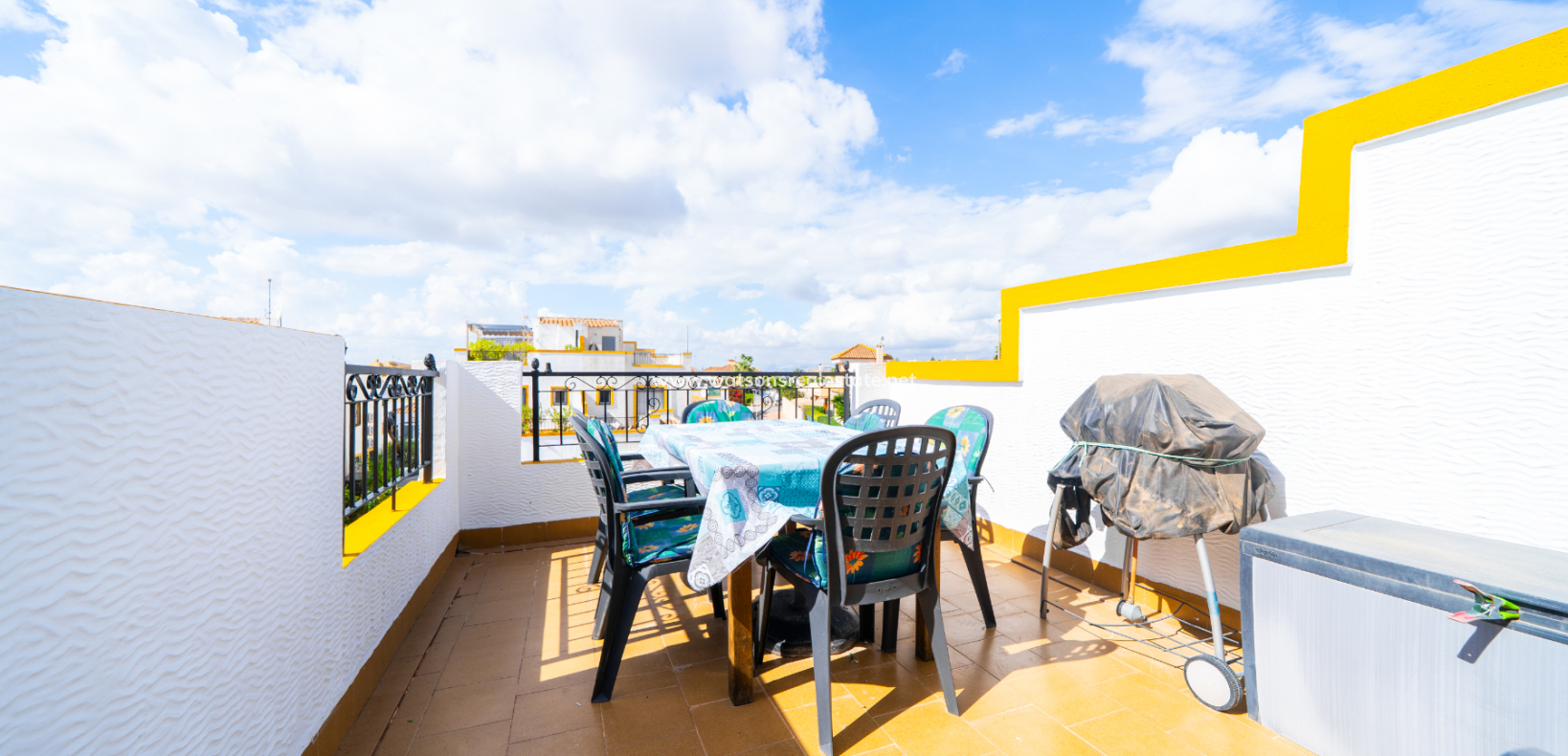 Resale - Quad - Urb. La Marina