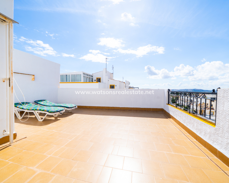 Resale - Quad - Urb. La Marina
