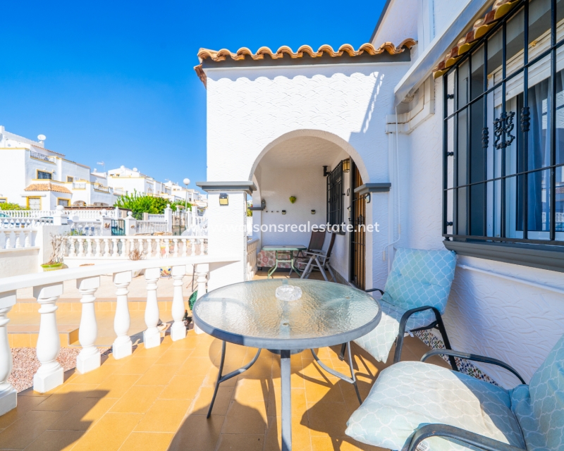 Resale - Quad - Urb. La Marina
