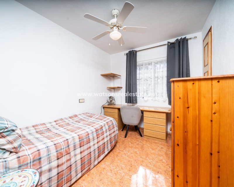 Resale - Quad - Urb. La Marina