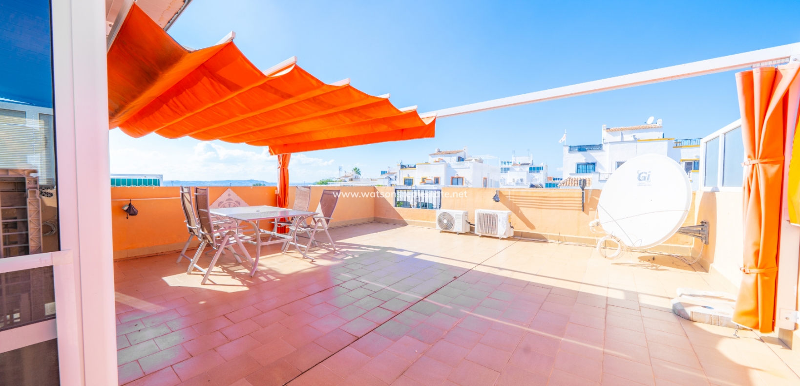 Resale - Quad - Urb. La Marina