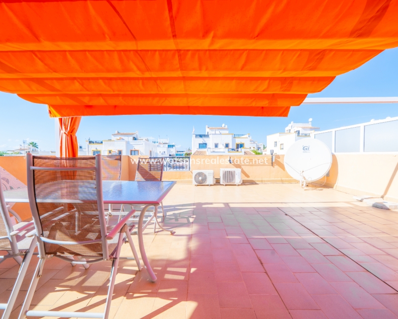 Resale - Quad - Urb. La Marina