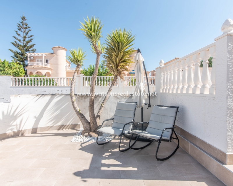 Resale - Quad - Urb. La Marina