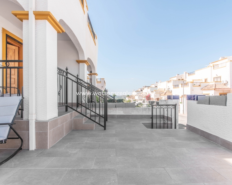 Resale - Quad - Urb. La Marina