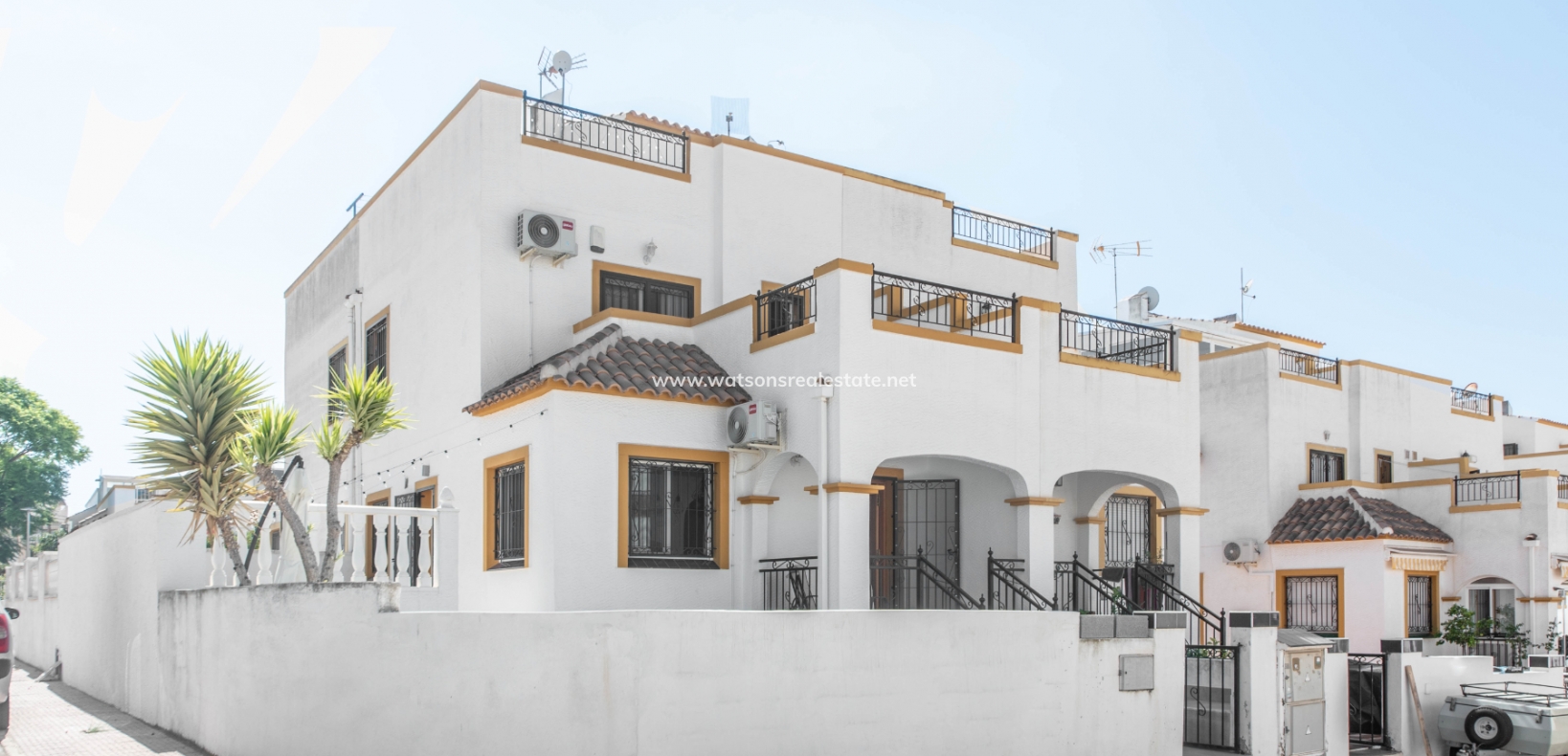 Resale - Quad - Urb. La Marina