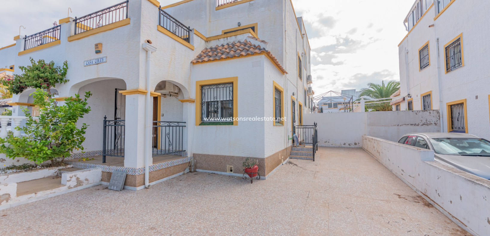 Resale - Quad - Urb. La Marina