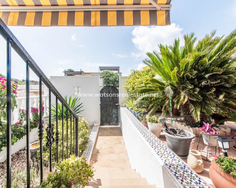 Resale - Quad - Urb. La Marina