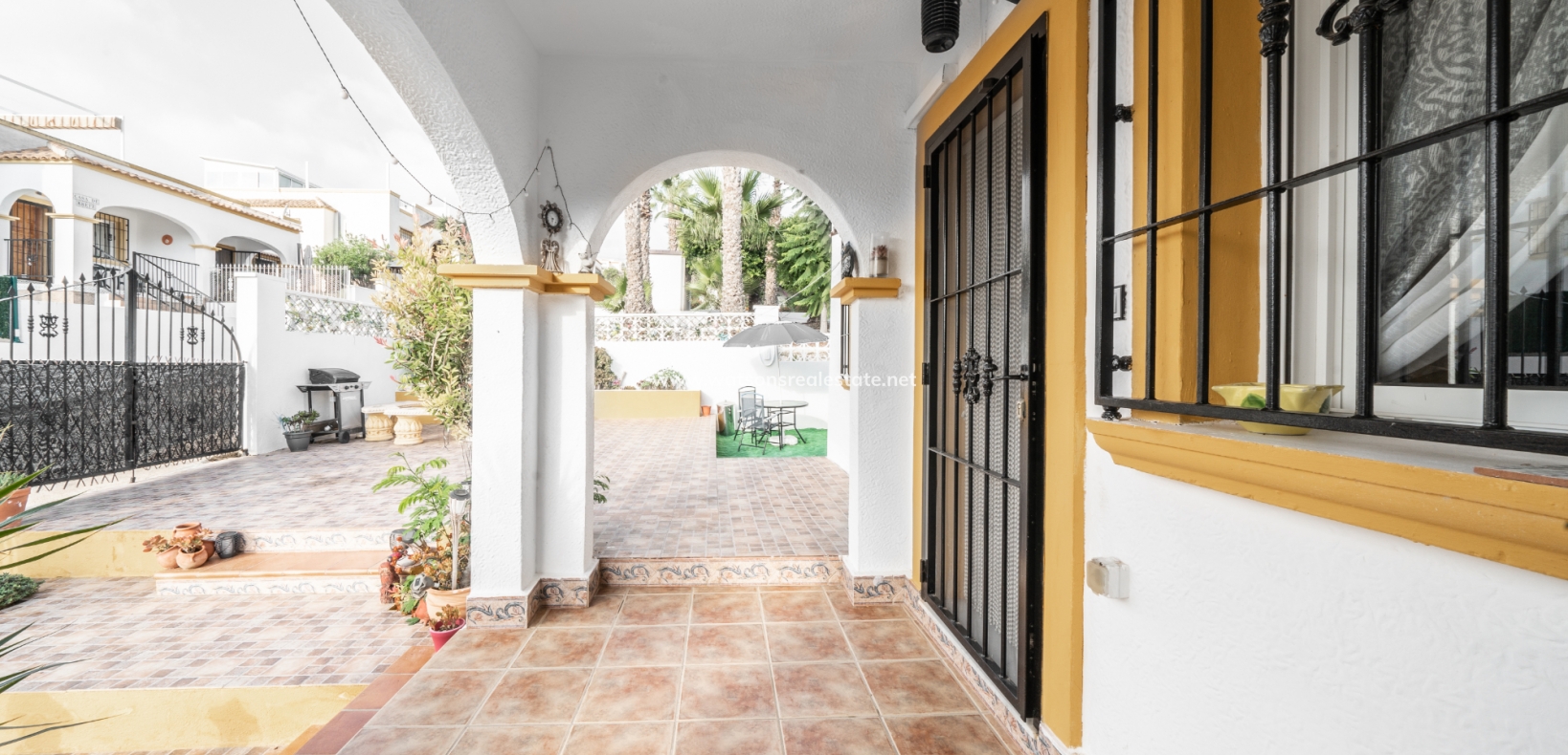 Resale - Quad - Urb. La Marina