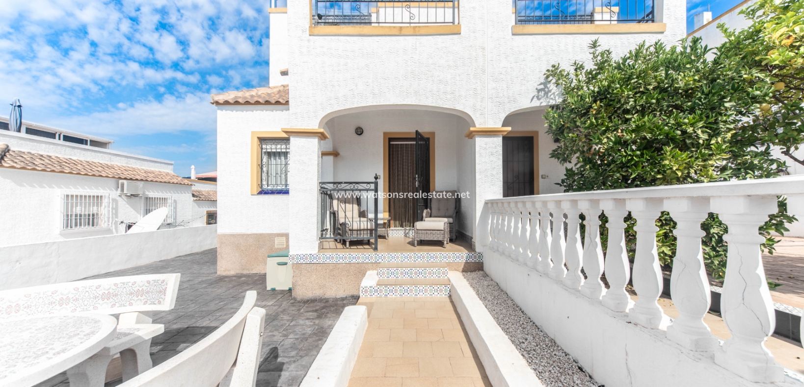 Resale - Quad - Urb. La Marina