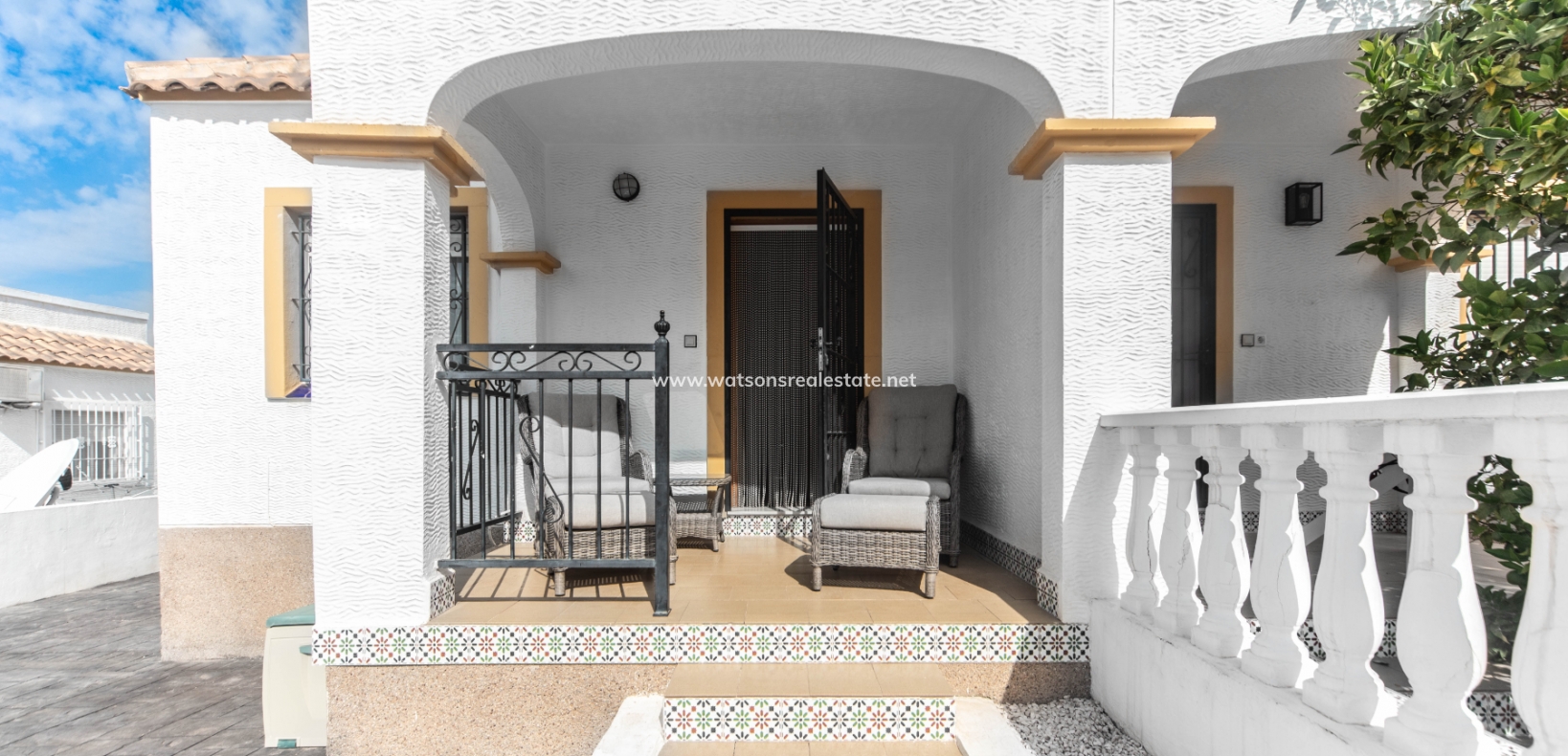 Resale - Quad - Urb. La Marina