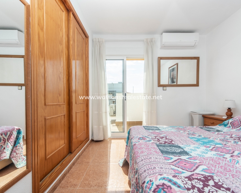 Resale - Quad - Urb. La Marina