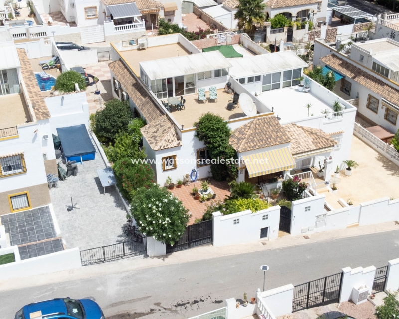 Resale - Quad - Urb. La Marina