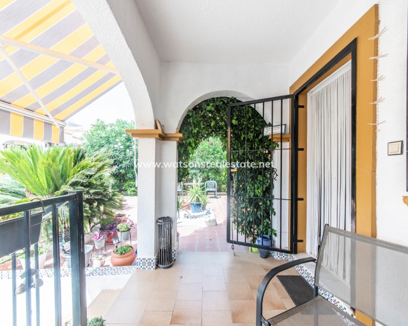 Resale - Quad - Urb. La Marina