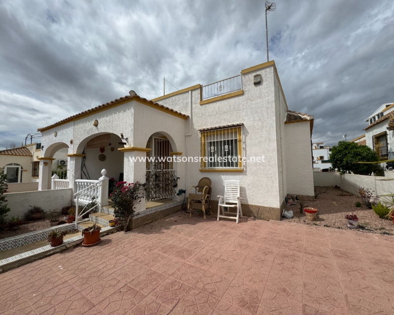 Resale - Quad - Urb. La Marina