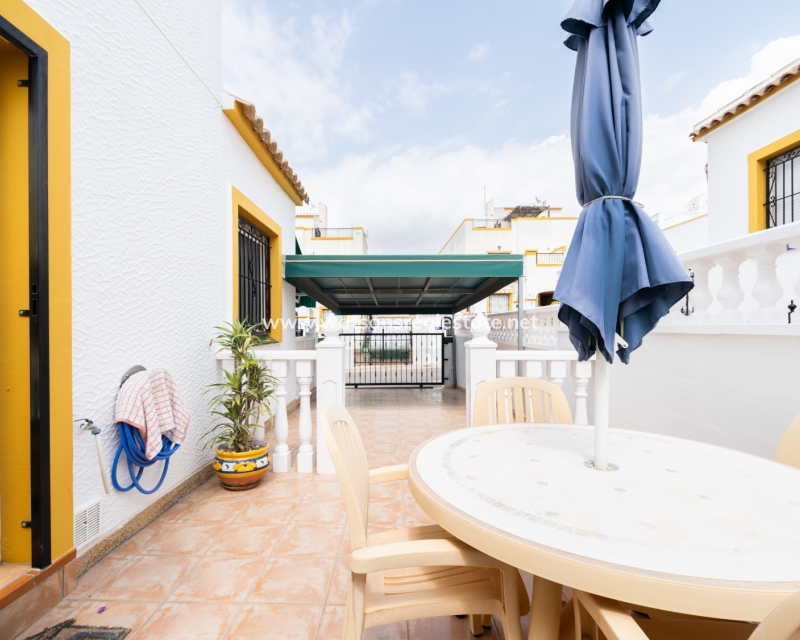 Resale - Quad - Urb. La Marina