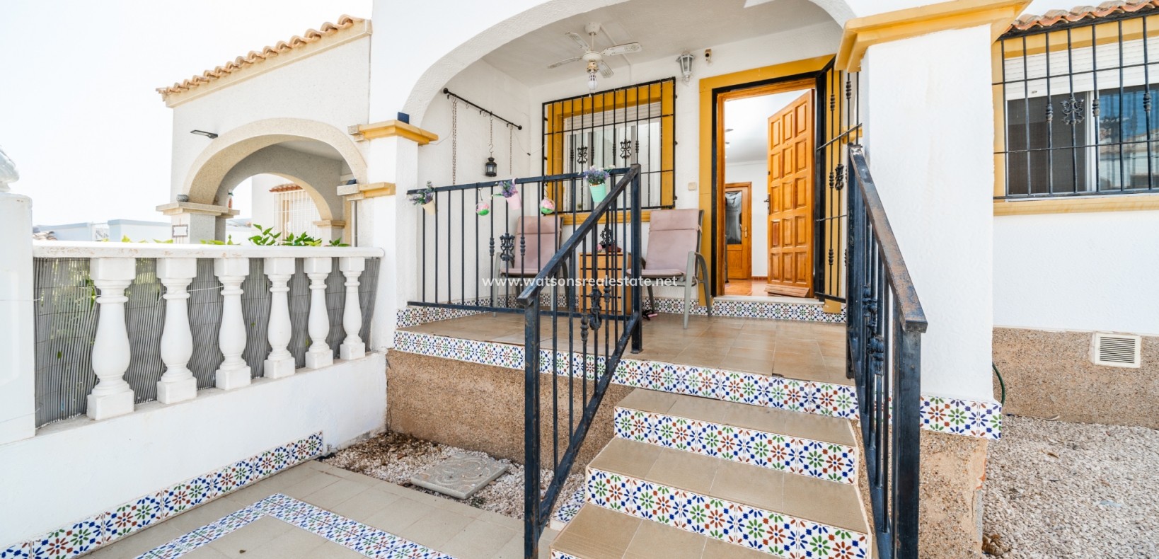 Resale - Quad - Urb. La Marina