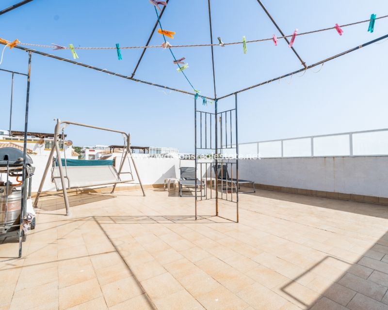 Resale - Quad - Urb. La Marina