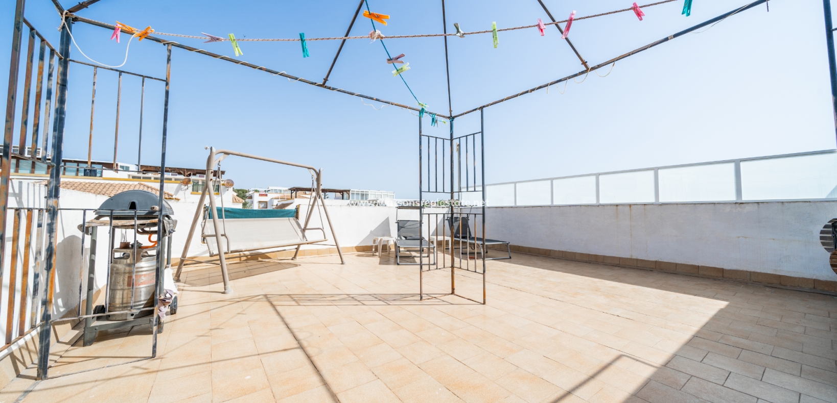 Resale - Quad - Urb. La Marina