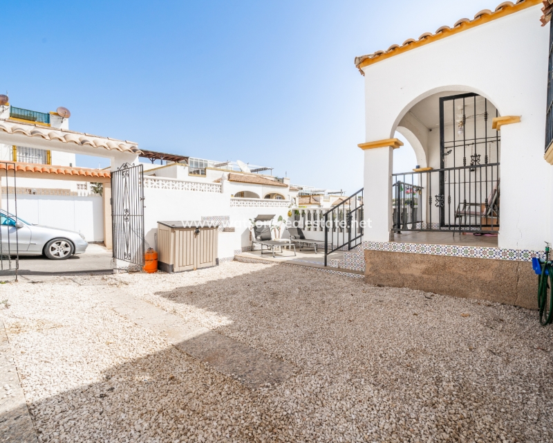 Resale - Quad - Urb. La Marina