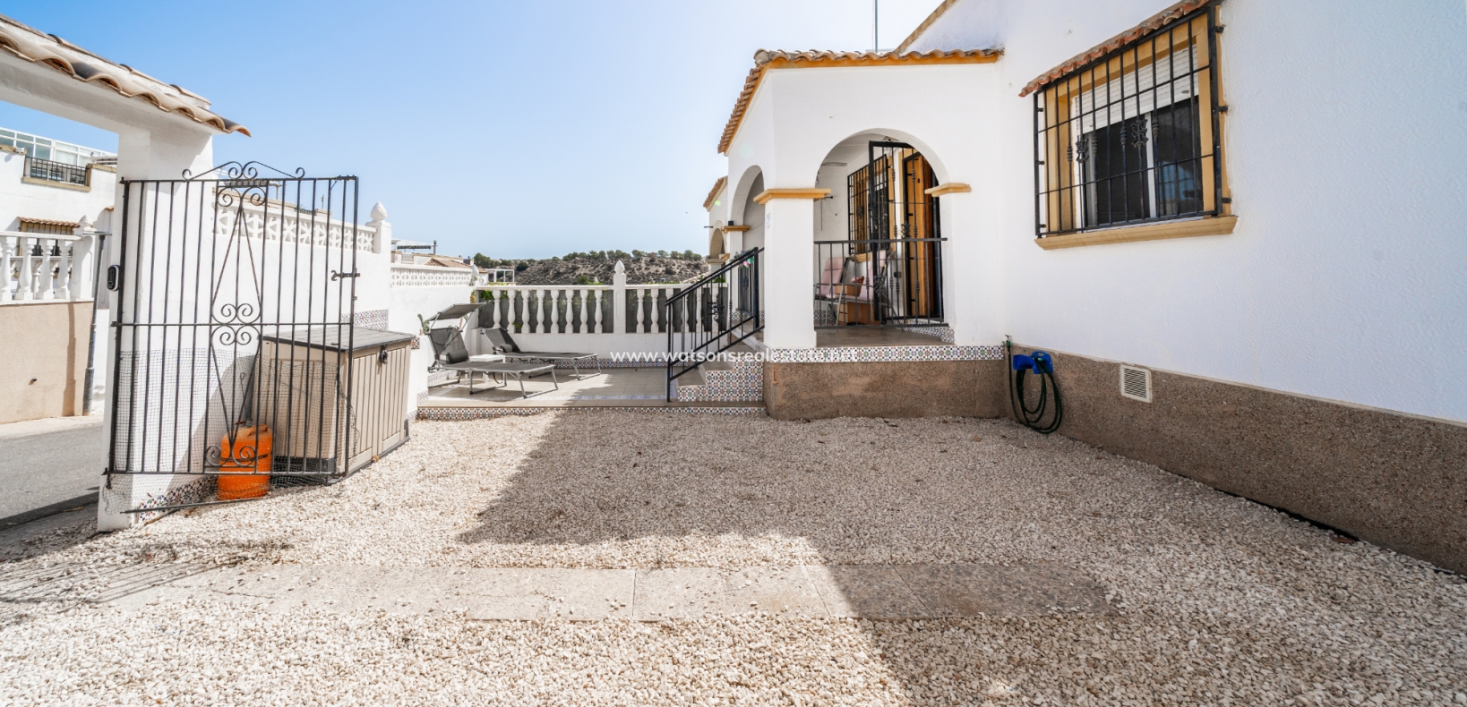 Resale - Quad - Urb. La Marina