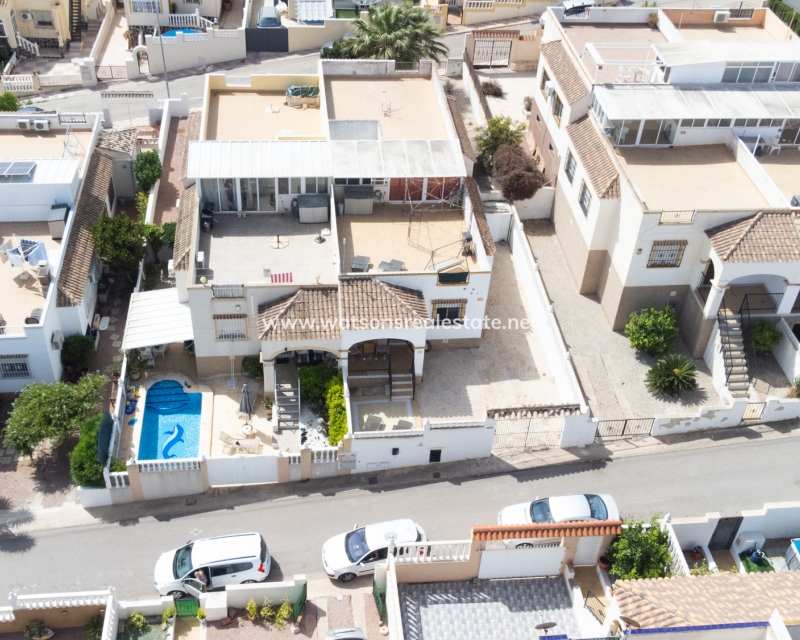 Resale - Quad - Urb. La Marina